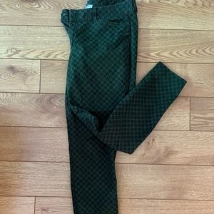 Old Navy Pixie Pants size 6